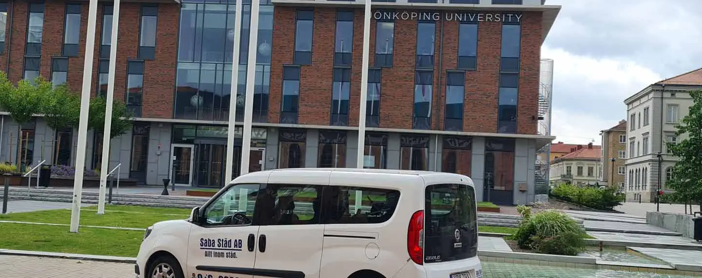 Stadsmiljö med utsikt över Jönköping